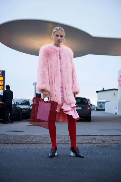 Look 27